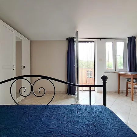 Apartments Villa Amaryllis Novigrad  Exterior photo