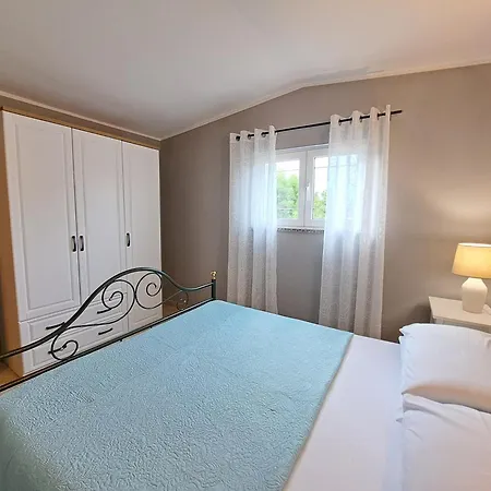 Apartments Villa Amaryllis Novigrad  Exterior photo
